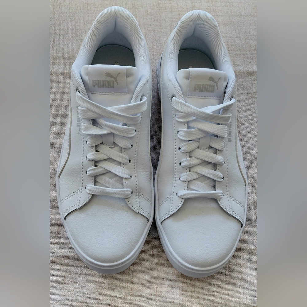 Puma Womens Classic White Sneakers Size 8.5
